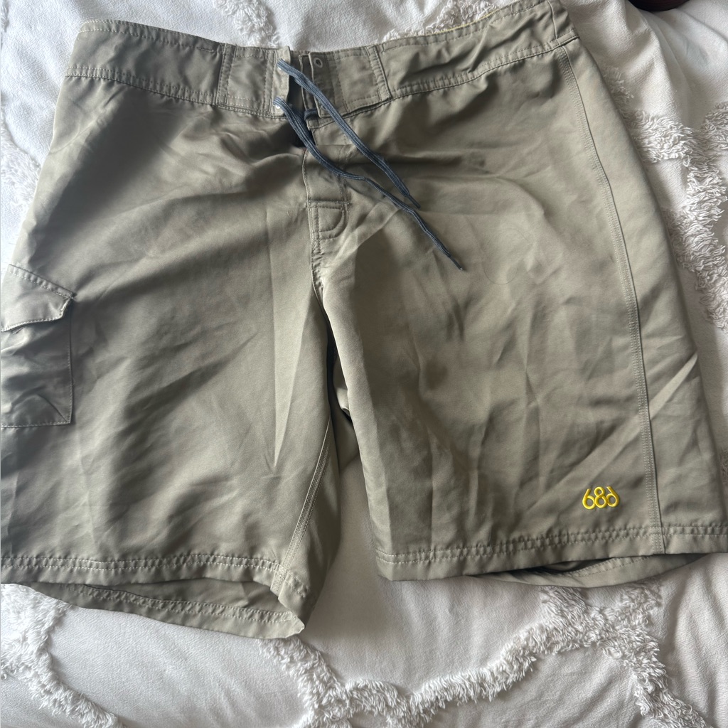 686 Khaki Shorts